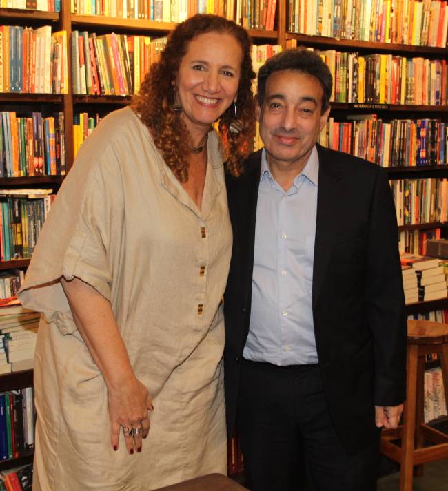 Jandira Feghali e Alejandro Bitar, cônsul do Líbano