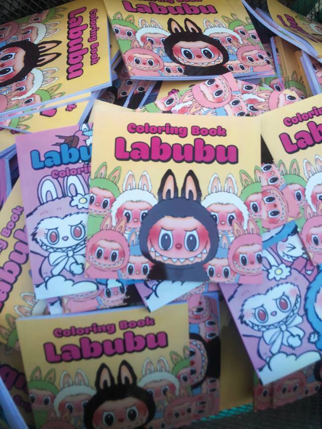 Livro Lafufu credito Natalia Boere.jpg livro-labubu