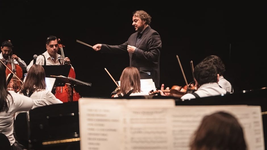 Grátis: Praia de Copacabana recebe a Orquestra Ouro Preto no domingo (29)