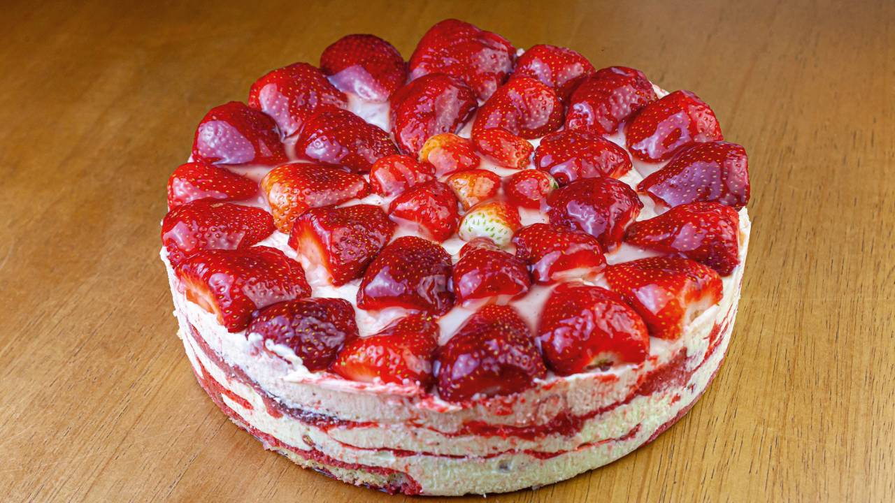 Torta pavê de morango