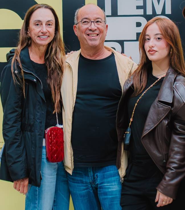 Vania e José Roberto Marinho e Nina Marinho