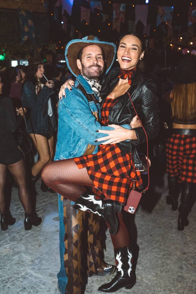 Leo Marçal e Debora Nascimento