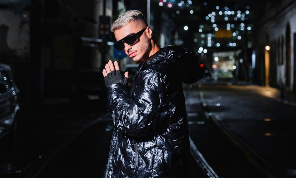 Conheça Victor Telles, carioca convidado de Pedro Sampaio na Parada SP