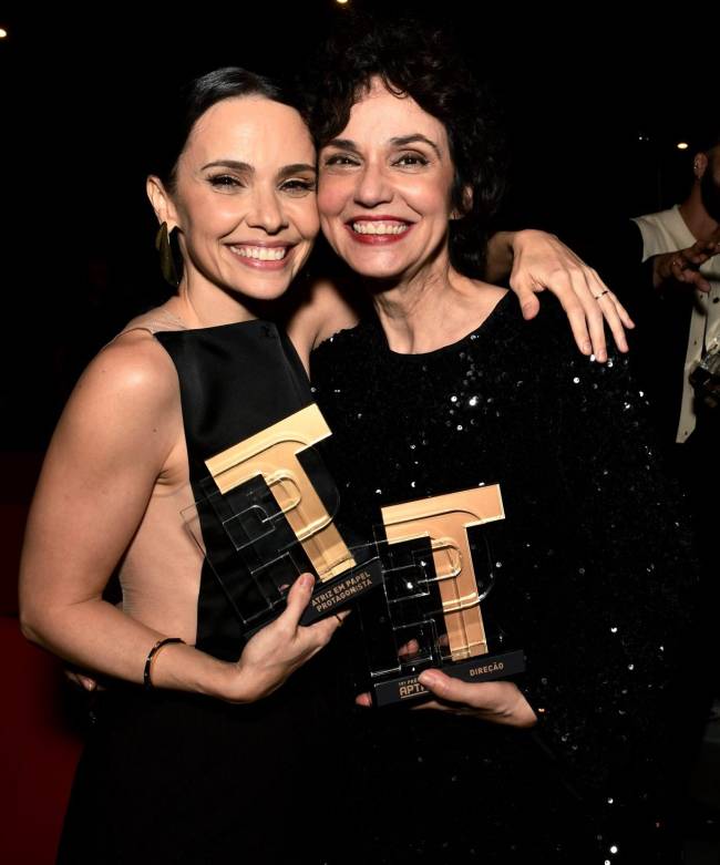 _DSC9618 Débora Falabella e Yara de Novaes - 19º APTR 2025- JULHO 2025 - CG