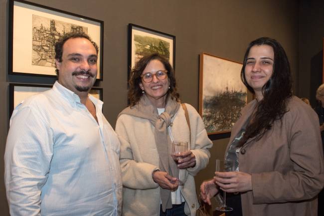 Fabricio Guimarães e Maritza Canena com Paula Amparo