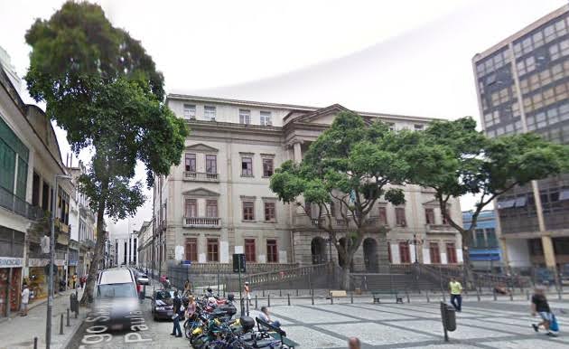 Leilão de 16 imóveis desapropriados pela prefeitura será ainda em 2025