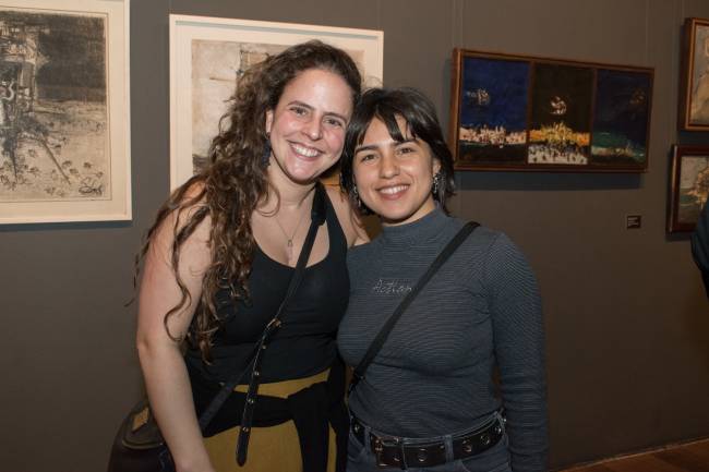 Luisa Beçak e Flora Byington .