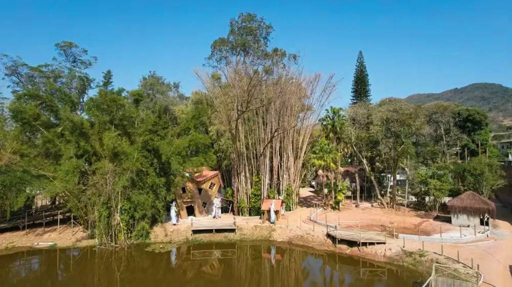 Parque das aves secretaria municipal de turismo.jpg parque-das-aves-miguel-pereira