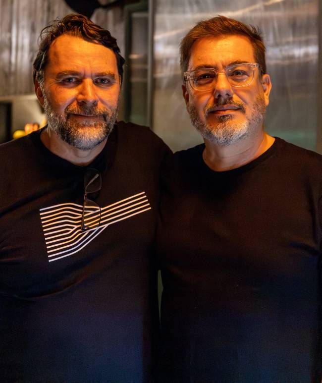 O editor Julius Wiedemann e Leo Aversa