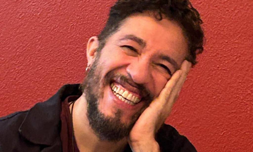 Jean Wyllys vai pra cima de quem critica Vale Tudo