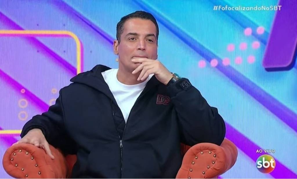 Entenda porque Leo Dias está afastado do Fofocalizando