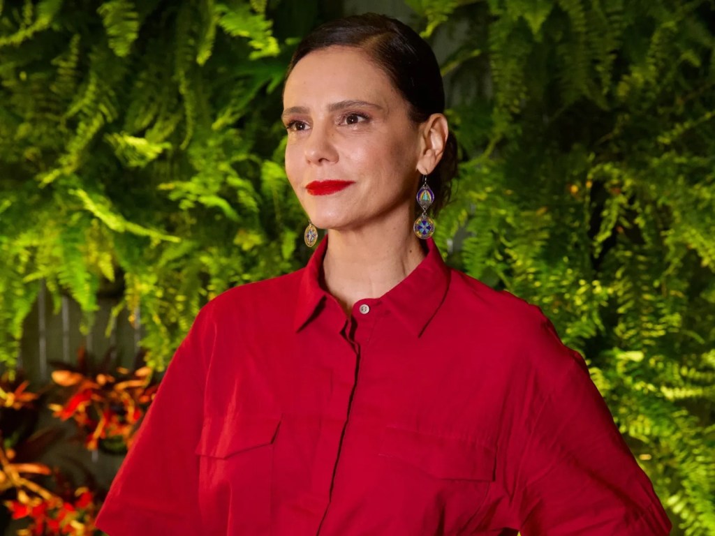 Tia Celina e a decadência financeira na maturidade