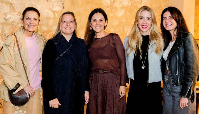 Aninha Zander, Chris Pasqualette, Geisa Ribeiro, Luciana Rique e Livia Paretoa