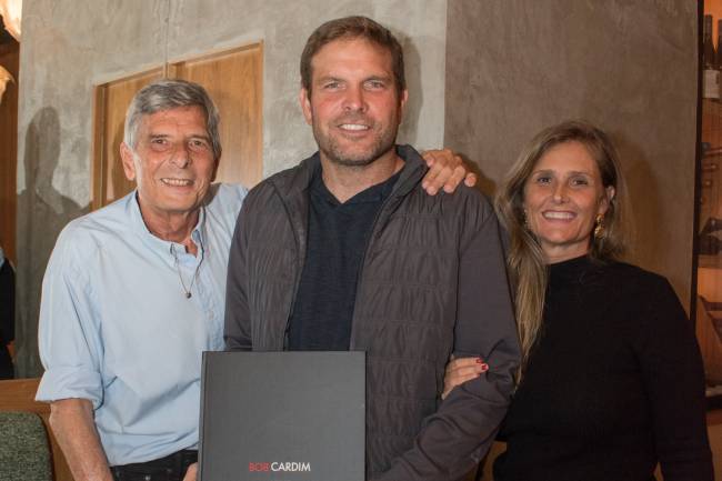 Bob Cardim com Juliana e Duda Geyer