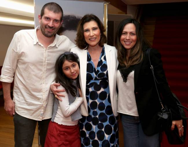 João Gabriel Carneiro, Beth Goulart, Camila Avancini e Maria Luiza Avancini