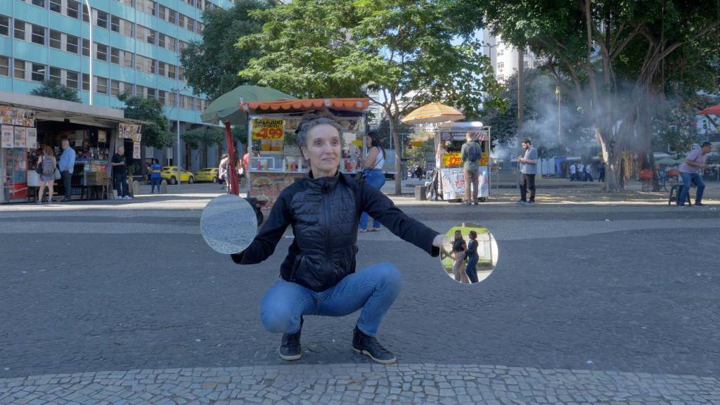 Exposição no Centro do Rio desnuda processo criativo dos artistas