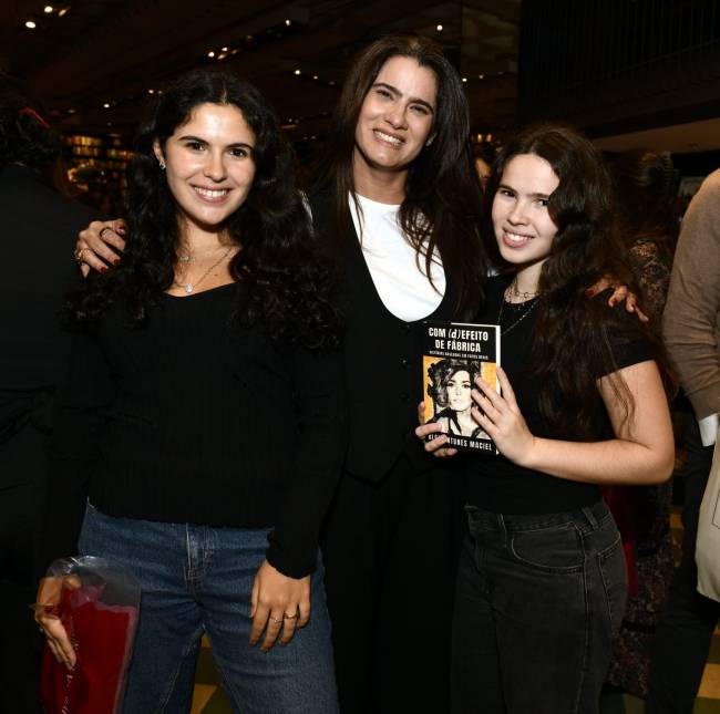 _DSC3776 Sophie Guetta , Joana Figueira de Mello e Alice Guetta - LIvro - OLGA ANTUNES MACIEL - AGO 2025 - CG