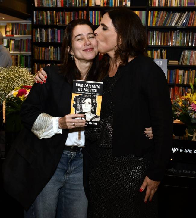 DSC3928 Alexandra Maia e Olga Antunes Maciel - LIvro - OLGA ANTUNES MACIEL - AGO 2025 - CG