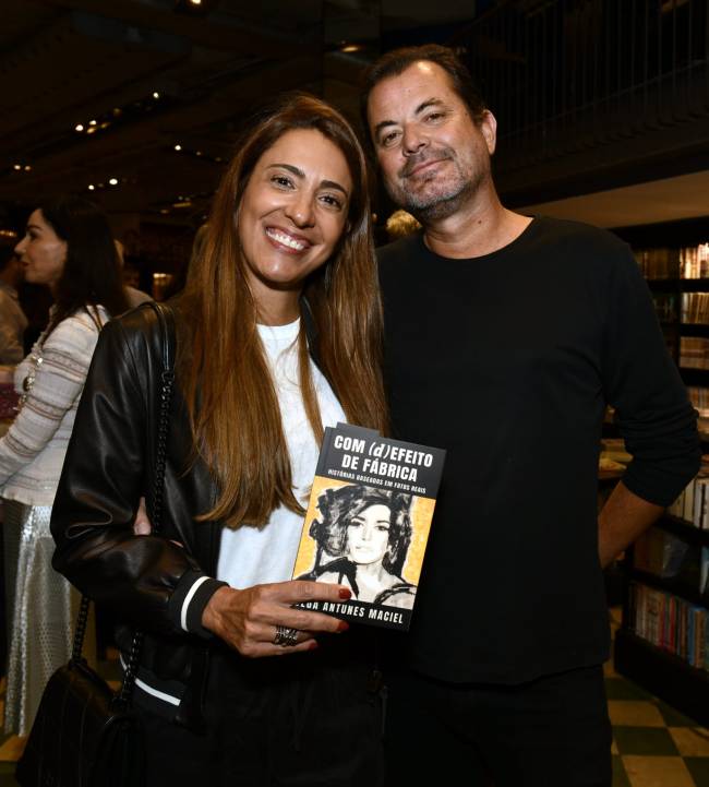 _DSC3947 Paula Marinho e Miguel Pinto Guimarães - LIvro - OLGA ANTUNES MACIEL - AGO 2025 - CG