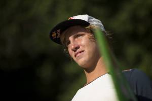 Lucas Fink, campeão de skimboard