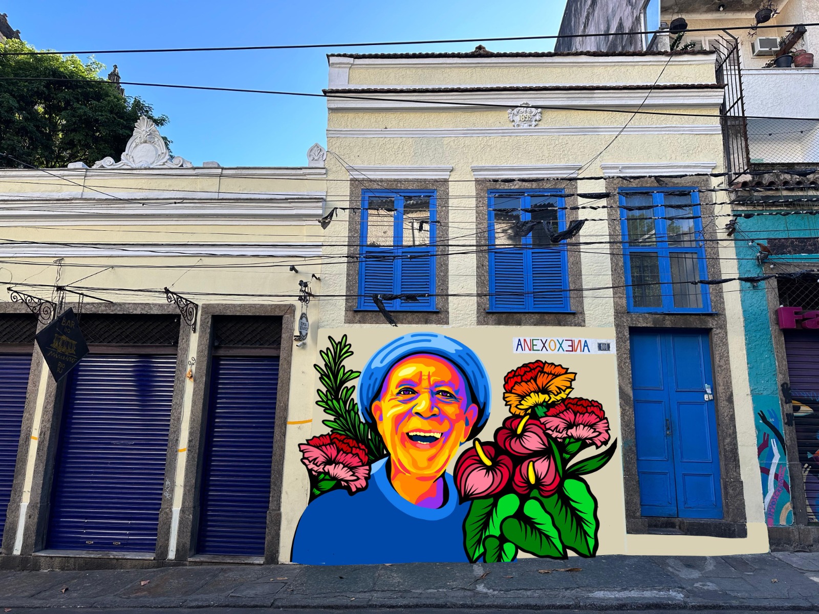 Arte de Rafa Mon em mural do Bar do Mineiro