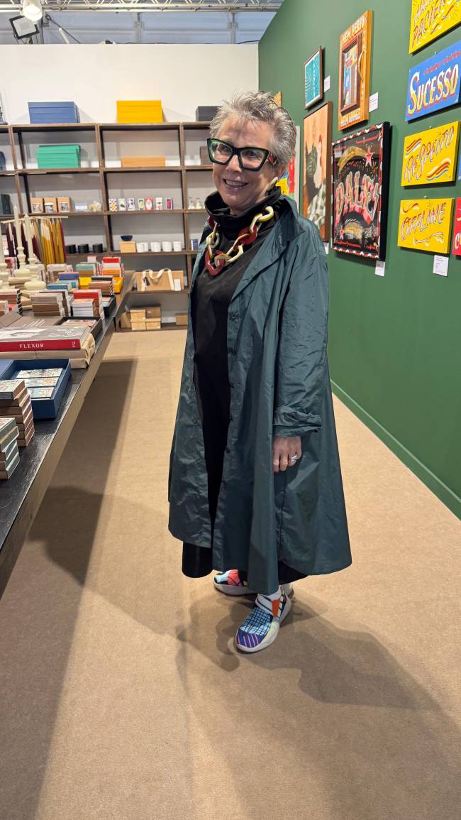 Prevenindo da chuva com uma capa sintética e abusando dos acessórios