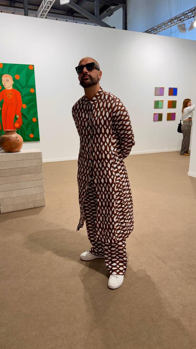 Estampas geométricas em um figurino nada convencional