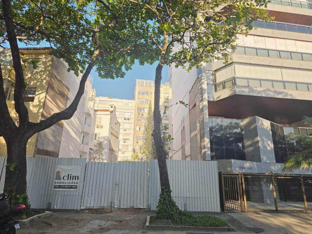 Foi ao chão o prédio onde Raul Seixas compôs “Ouro de Tolo”, em Ipanema