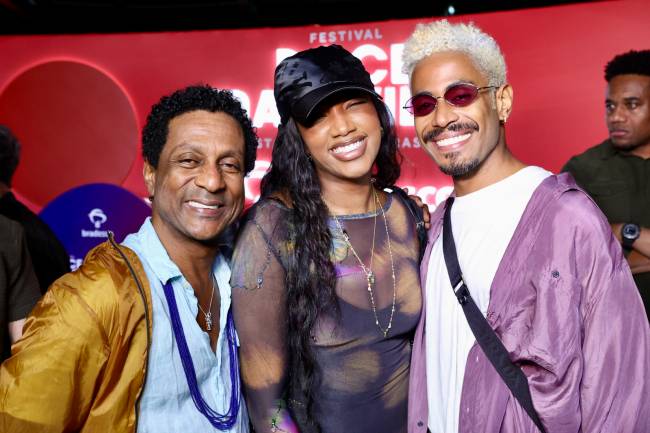 Luis Miranda, Iza e Icaro Silva 0560