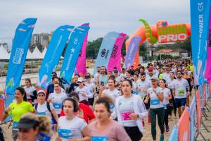 Corredores na pista do hipódromo