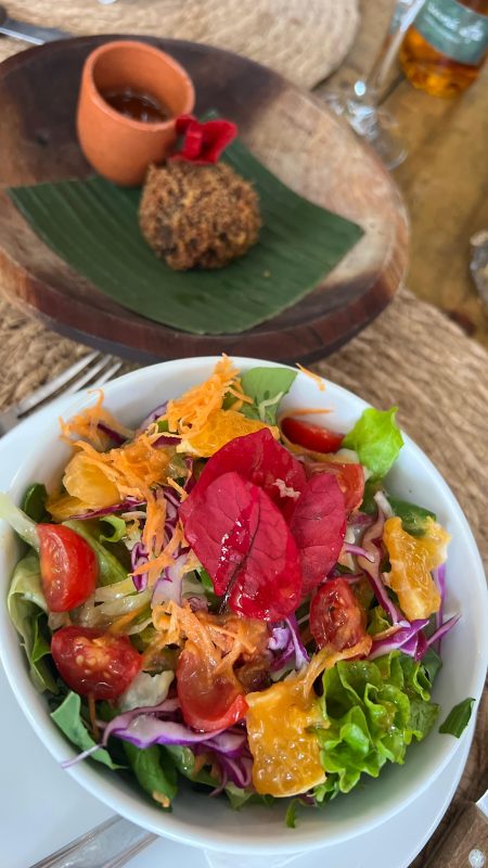 uana ete Restaurante do Uaná-Etê, pratos feitos com ingredientes locais