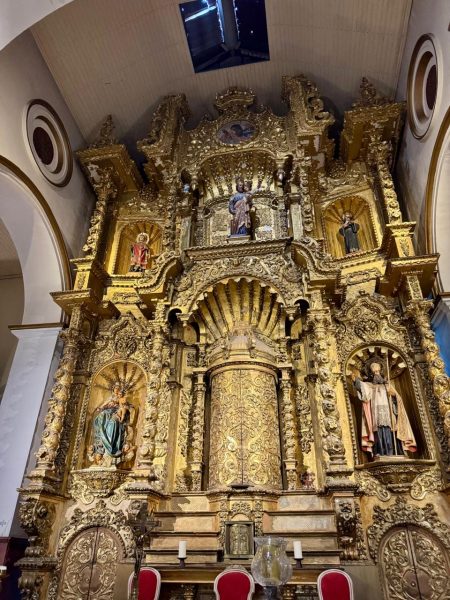 igreja no panamá Detalhes em ouro na Igreja San José