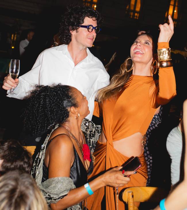 Matheus Senra, Paolla Oliveira e Edvana Carvalho
