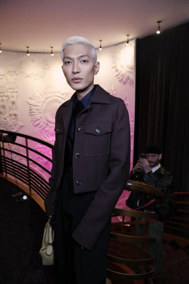 Bryan Gray Yambao, o Bryanboy, é blogueiro de moda e socialite filipino