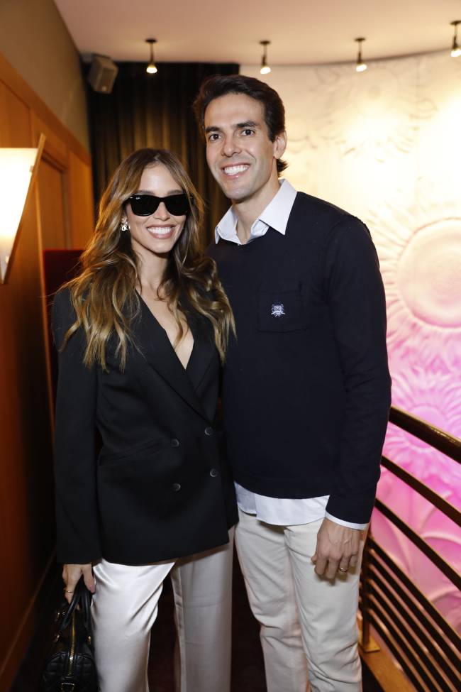 A modelo Carol Dias Leite e o ex-jogador Kaka