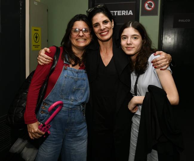 _DSC5863 Helena Guéron e sua irmã Isabel Guéron e a sobrinha Stela Guéron - ENTRESSAFRA - OUT 2025 - CG