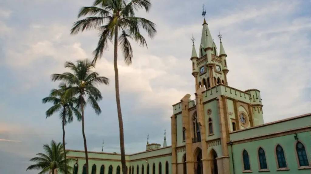 Ilha Fiscal recebe exposição que une memória, arte e ancestralidade