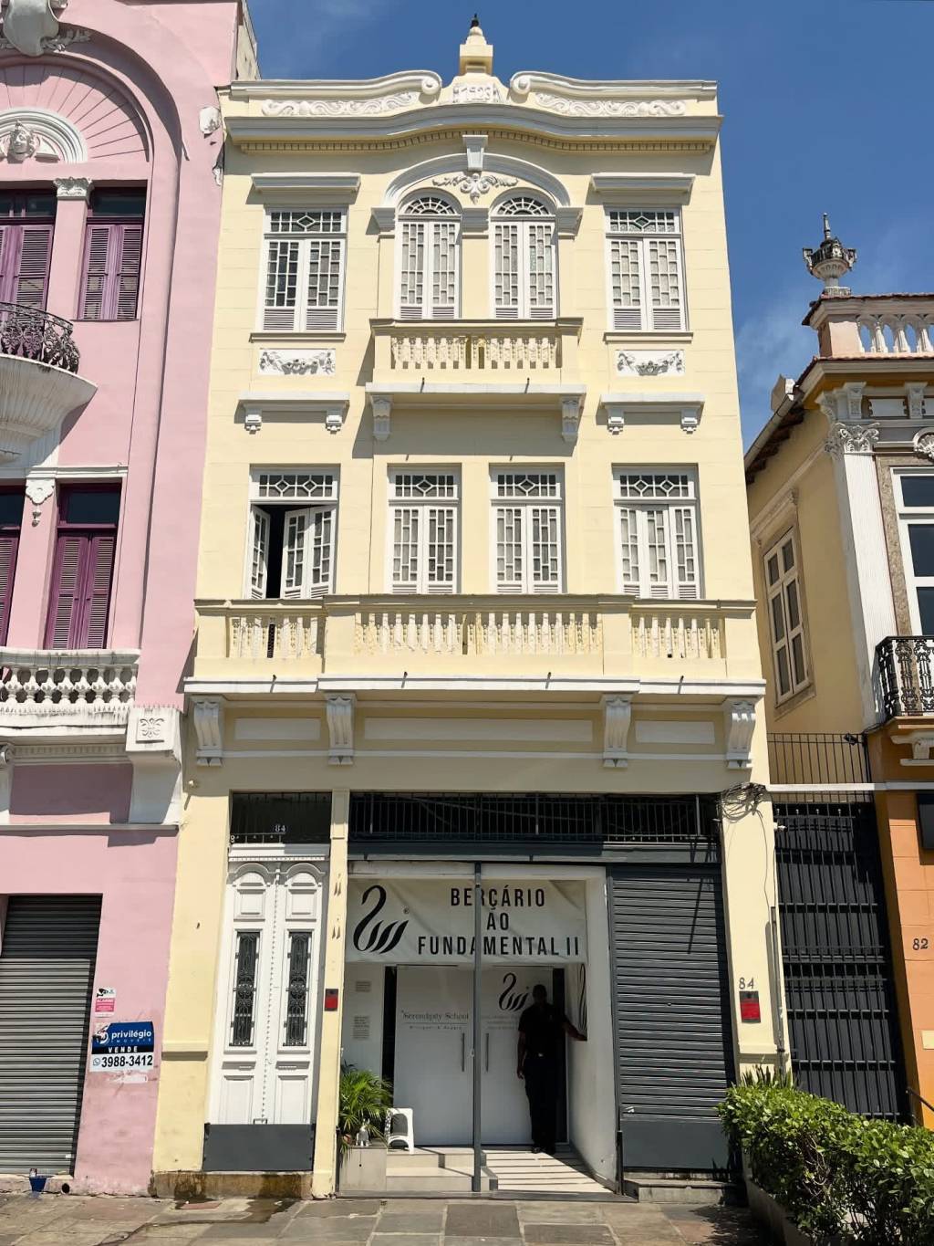 Rafael Bokor: escola bilíngue ocupa prédio histórico do Catete desde 2024