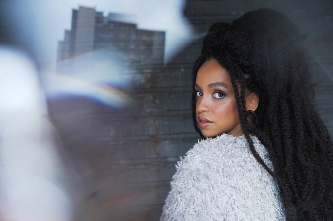 A expectativa da novata Juliane Gamboa, indicada ao Grammy Latino