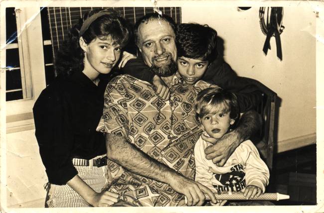 Pereio com os filhos, Lara, Thomaz e João