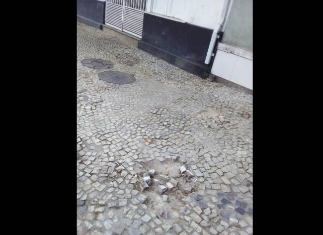 Pedras portuguesas fora do lugar na Gávea assim como acontece em vários bairros