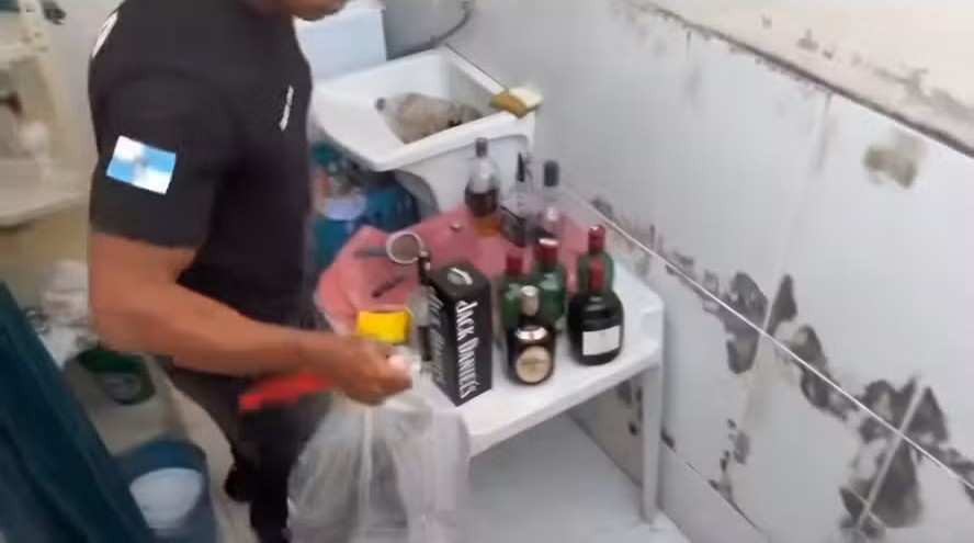 Polícia fecha fábrica clandestina de bebidas e prende suspeito