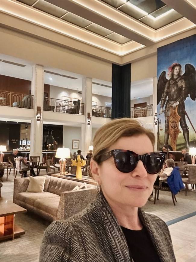 Debora Bloch em hotel de Lisboa