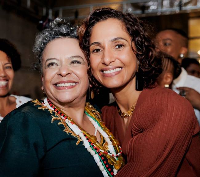 Ana Maria Gonçalves e Camila Pitanga