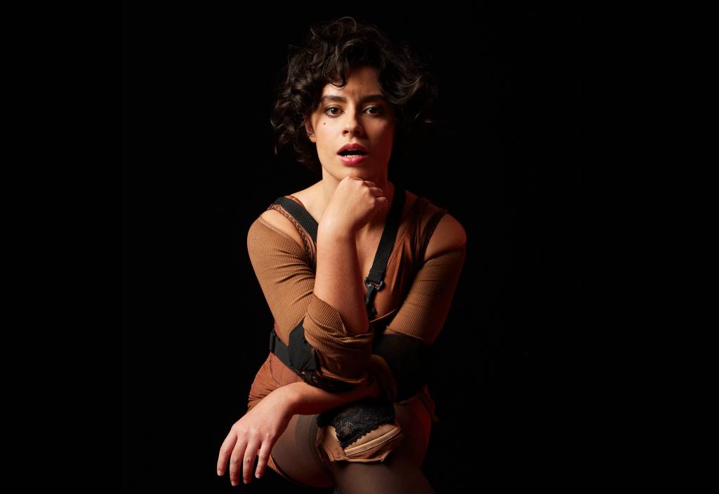 Peça “TIP”, com Milla Fernandez: sexo virtual com aprovação do marido