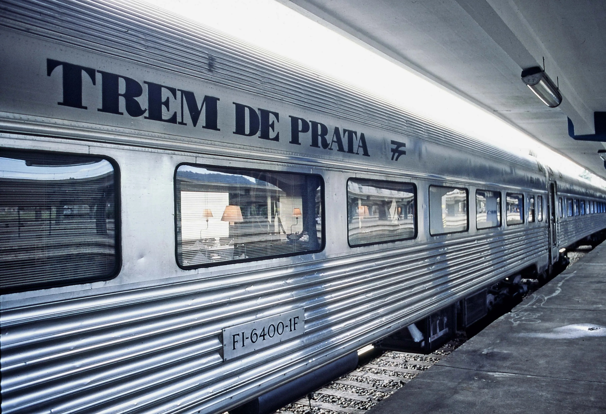 Trem de Prata