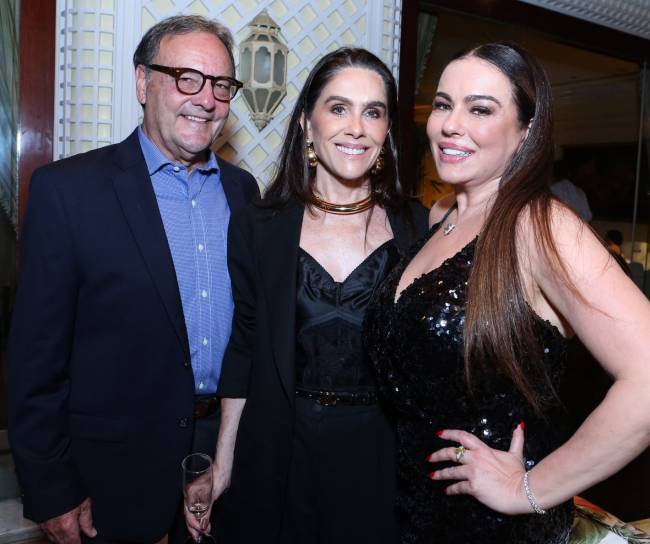 Gisela Mac Laren entre Luis Carlos Duarte de Miranda e Ariadne Coelho