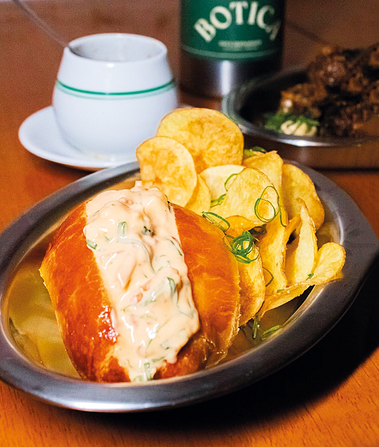 botica salada camarao brioche.jpeg