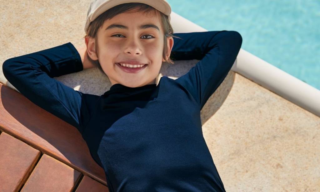 Verão com segurança! Marca lança camisa infantil com dados em QR Code