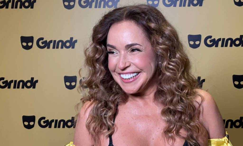 Na Parada LGBTI+ do Rio, Daniela Mercury comenta prisão de Bolsonaro